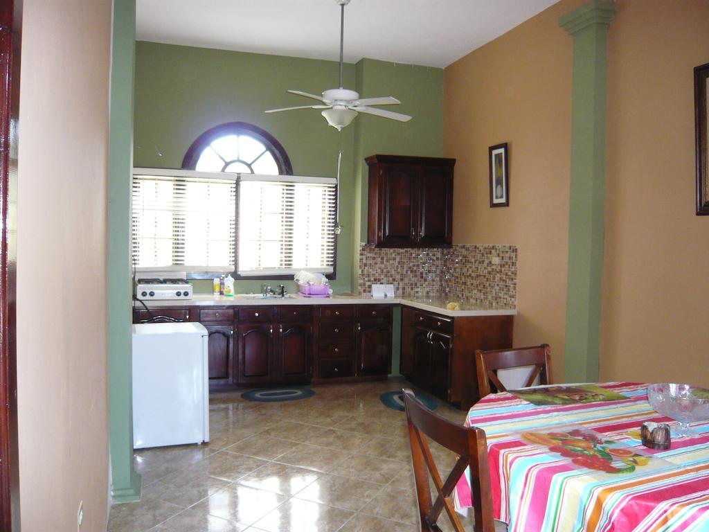 Eddies Tigress 2 Negril Zimmer foto